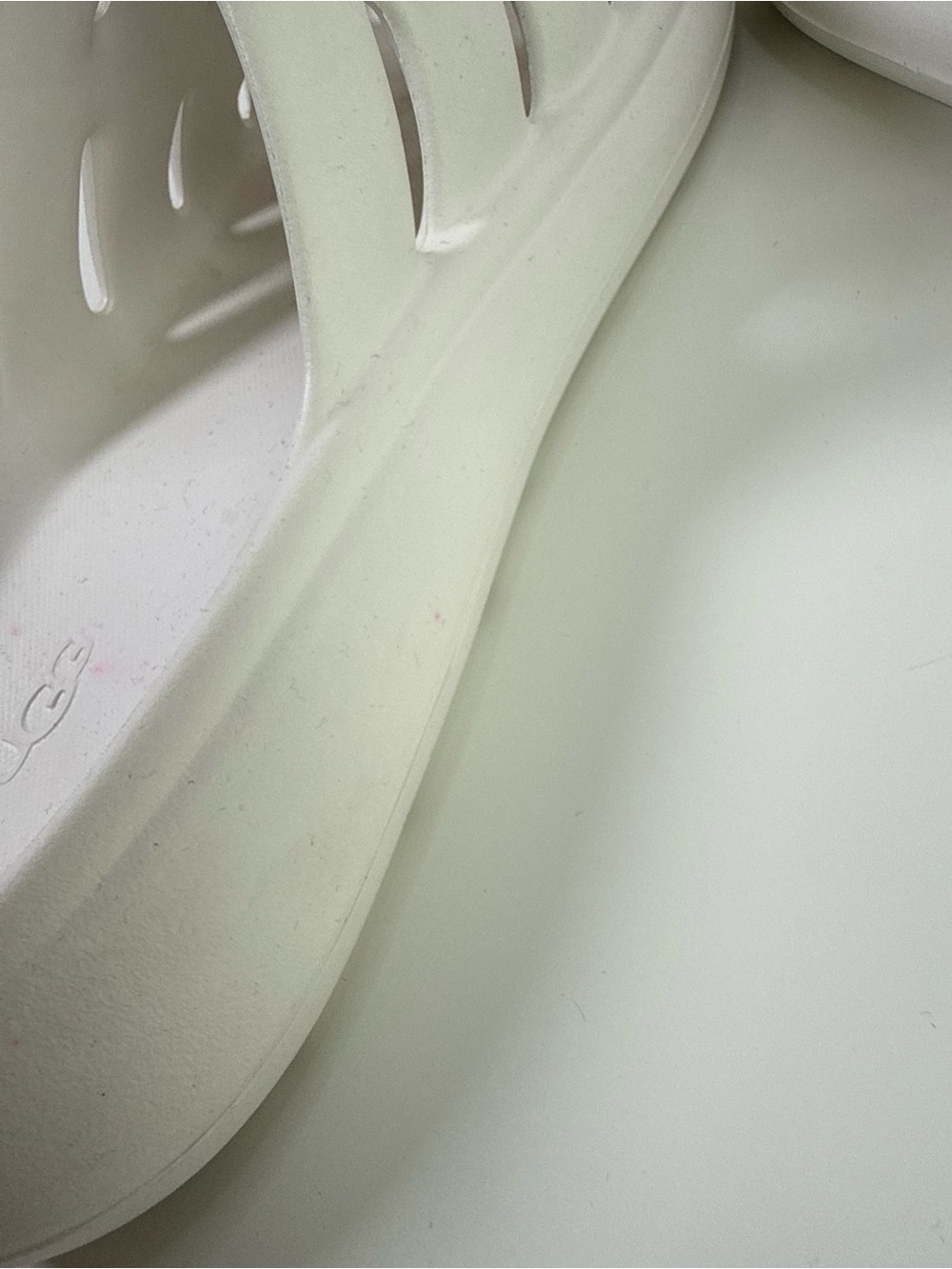 UGG Sport Yeah Slide Sandals White Waterproof Slip On Slides Women's Size 8 - Picture 14 of 15